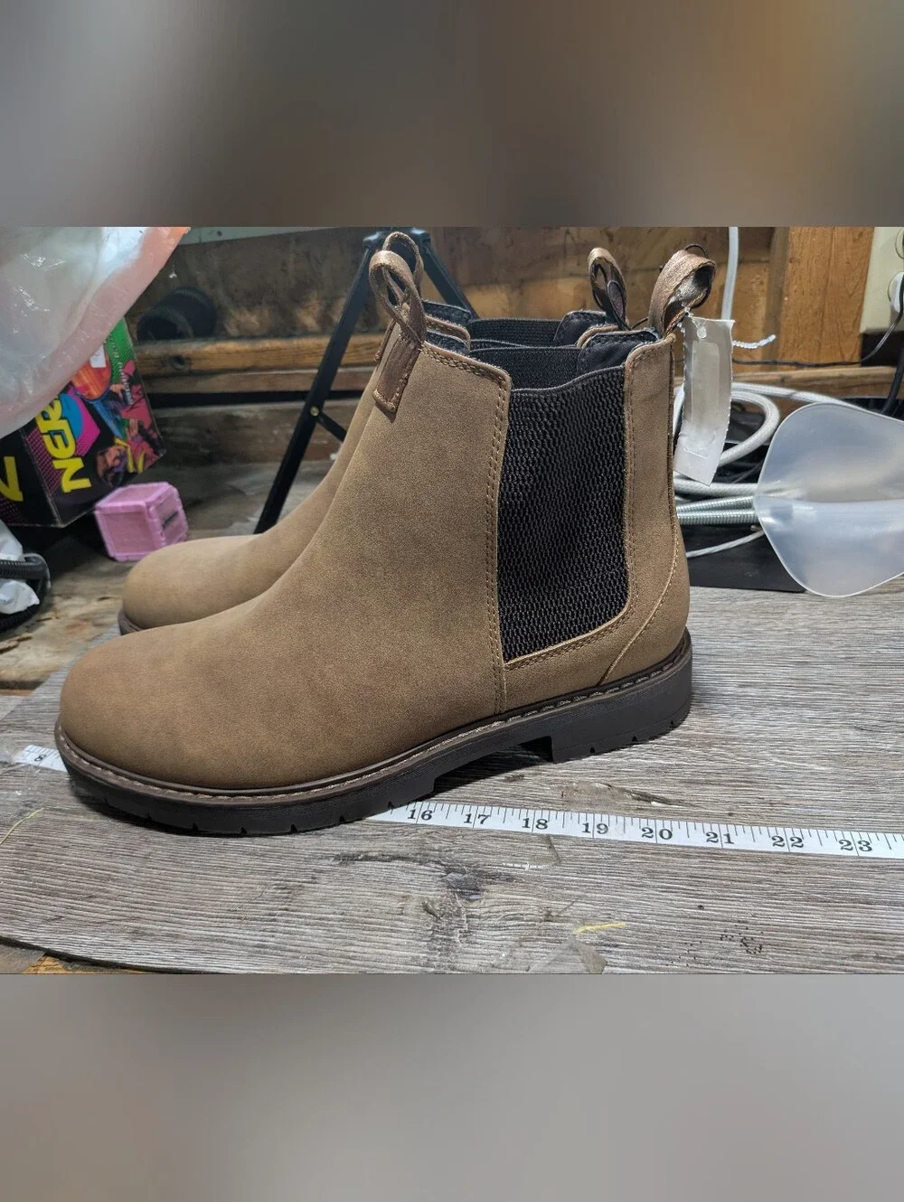 Portland Boot Company NEW Men's Casual Chelsea Boots in tan Size 11